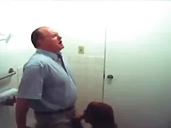 Hermosa escena desnu ...