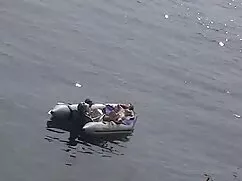 Rubia, tetas pequeña ...